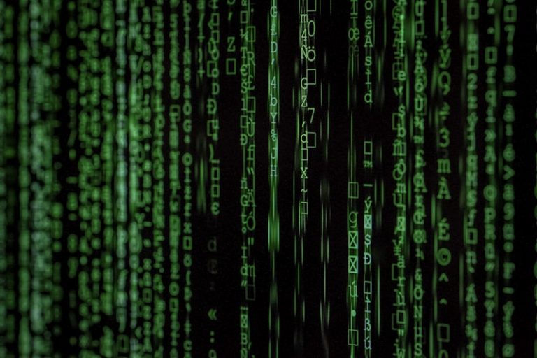La scelta del framework: Laravel vs Node.js per applicazioni custom